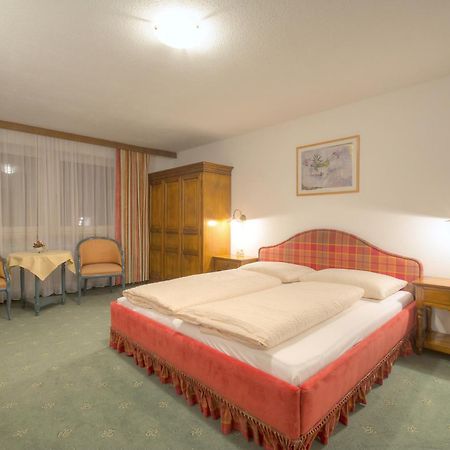 Ferienhaus Bergkristall Pettneu am Arlberg Exterior photo